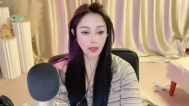 Daisy-77 online show from 03.08.25