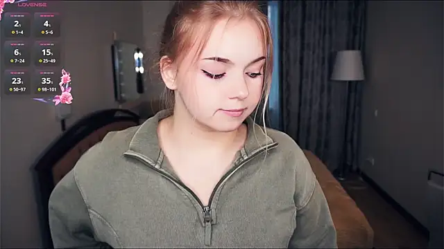 ZaraCreedon online show from 09.26.25