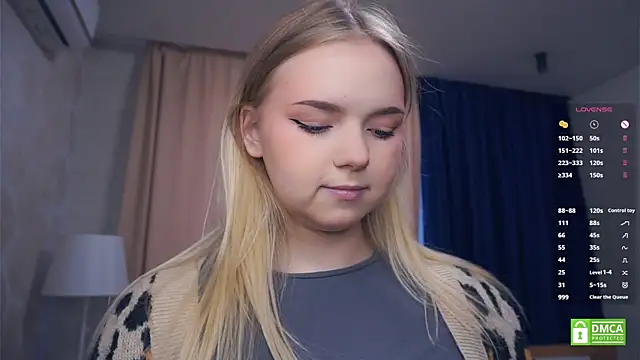 ZaraCreedon online show from 11.16.25