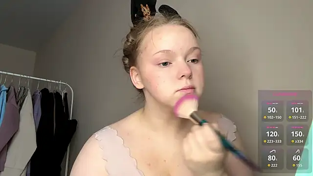 ZaraCreedon online show from 03.07.26