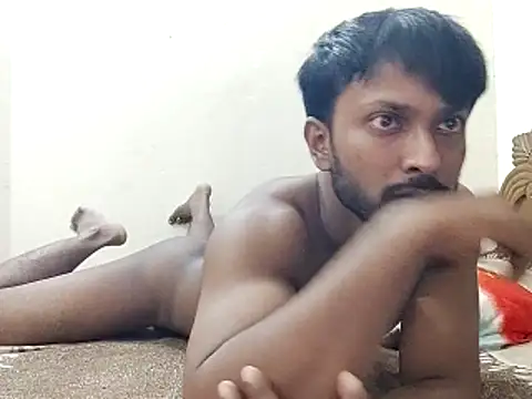 Snapshot of HunkyAriyan chatting on 11.14.25 HunkyAriyan online show from 11.14.25