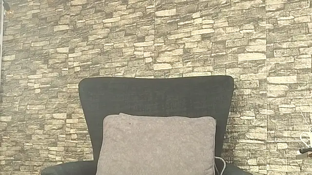 Snapshot of alondrabigtits chatting on 11.27.25 alondrabigtits online show from 11.27.25