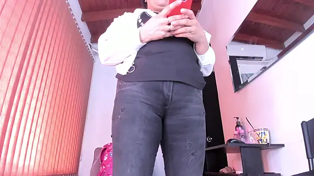 alondrabigtits online show from 04.19.26