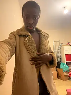 Snapshot of pupine35 chatting on 11.20.25 pupine35 online show from 11.20.25