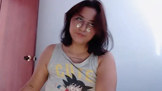 Snapshot of Aria_smith01 chatting on 09.10.25 Aria smith01 online show from 09.10.25