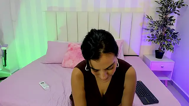 Snapshot of Ada_Monroe10 chatting on 01.13.25 Ada Monroe10 online show from 01.13.25