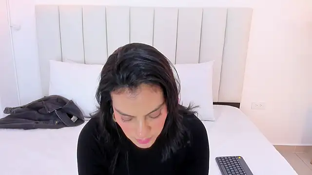 Snapshot of Ada_Monroe10 chatting on 03.18.25 Ada Monroe10 online show from 03.18.25