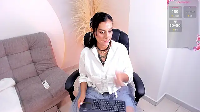 Snapshot of Ada_Monroe10 chatting on 09.16.25 Ada Monroe10 online show from 09.16.25