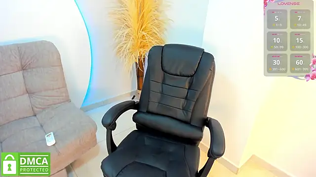 Snapshot of Ada_Monroe10 chatting on 09.22.25 Ada Monroe10 online show from 09.22.25