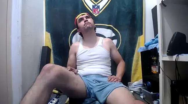 Snapshot of Apeezy14 chatting on 12.07.24 Apeezy14 online show from 12.07.24