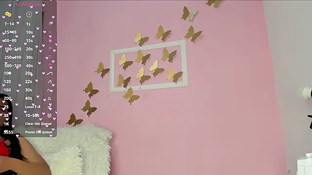 Snapshot of Alba_Olimpo chatting on 01.11.25 Alba Olimpo online show from 01.11.25