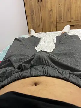 Snapshot of doraysl chatting on 03.29.26 doraysl online show from 03.29.26