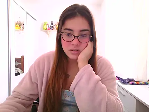 maliamiller online show from 06.11.26