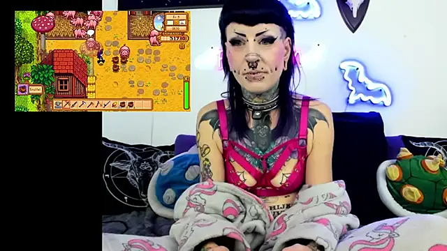 Snapshot of Purple_Coffin666 chatting on 05.16.26 Purple Coffin666 online show from 05.16.26