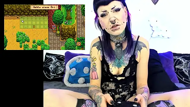 Snapshot of Purple_Coffin666 chatting on 05.22.26 Purple Coffin666 online show from 05.22.26