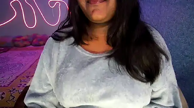 expression queen online show from 01.27.25