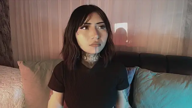 Evangeline bell online show from 11.28.25