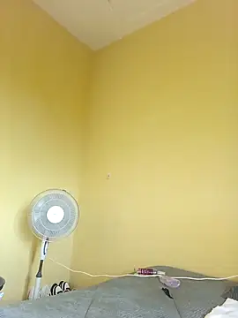 Juicylittle slute online show from 11.13.25