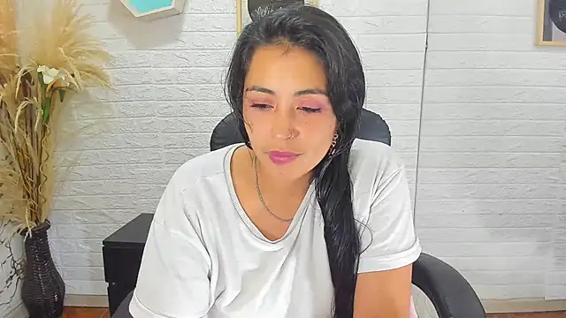 Snapshot of Aisha_09 chatting on 02.26.25 Aisha 09 online show from 02.26.25