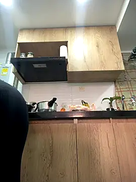 Snapshot of doll_celeste20 chatting on 10.10.25 doll celeste20 online show from 10.10.25