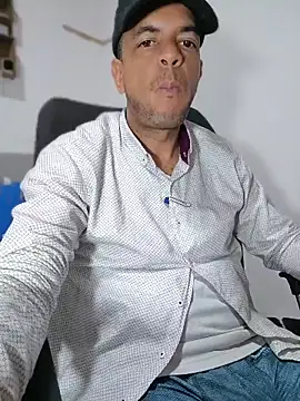latinmartin73 online show from 04.29.26
