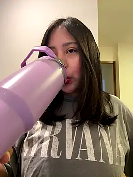 Snapshot of kittyfresita chatting on 11.15.25 kittyfresita online show from 11.15.25