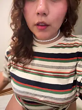 Snapshot of kittyfresita chatting on 02.25.26 kittyfresita online show from 02.25.26