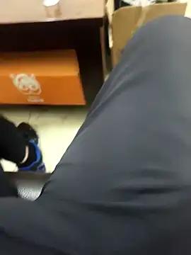 huzi518 online show from 09.11.25