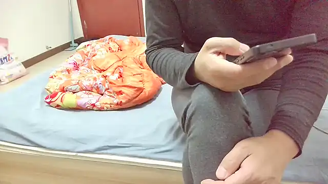 huzi518 online show from 12.17.25