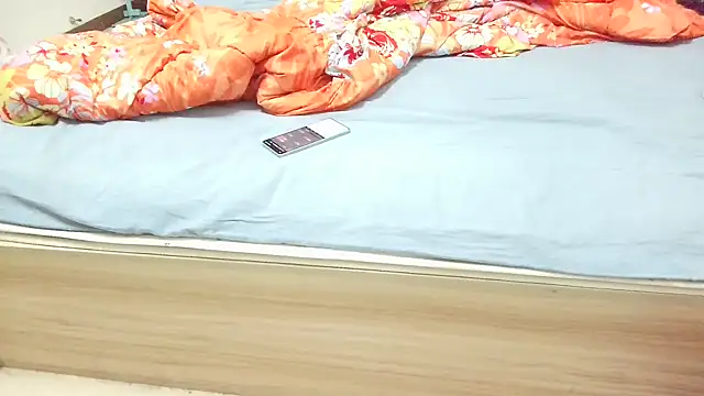 huzi518 online show from 12.20.25