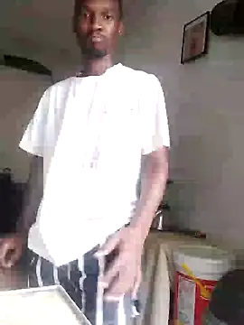 Snapshot of hotyoung24 chatting on 03.12.25 hotyoung24 online show from 03.12.25