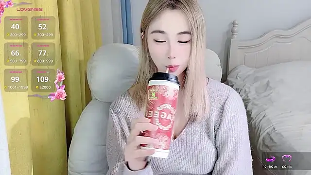 Caitlyn   online show from 10.08.25