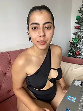 DakotaShelby online show from 12.18.24