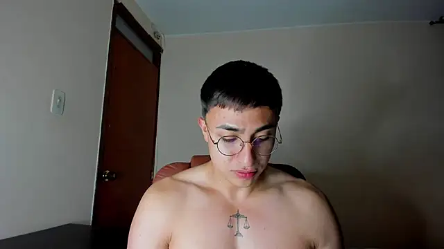 Leoknight online show from 02.07.25