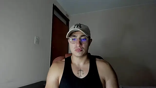 Leoknight online show from 03.05.25