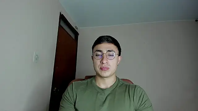 Leoknight online show from 03.11.25