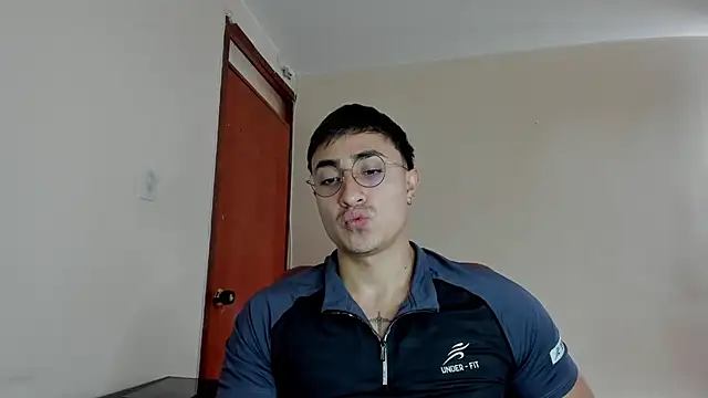 Leoknight online show from 03.18.25