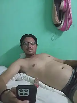 Snapshot of Andresguz35 chatting on 01.09.26 Andresguz35 online show from 01.09.26