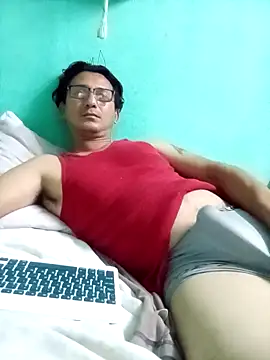 Snapshot of Andresguz35 chatting on 02.11.26 Andresguz35 online show from 02.11.26