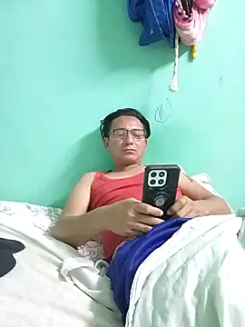 Snapshot of Andresguz35 chatting on 03.09.26 Andresguz35 online show from 03.09.26