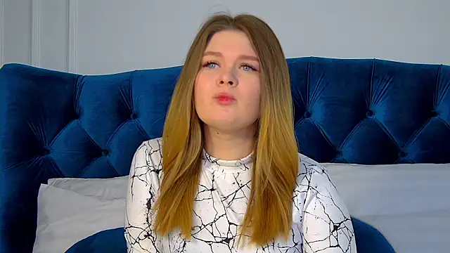 CrystalLyons online show from 01.21.25