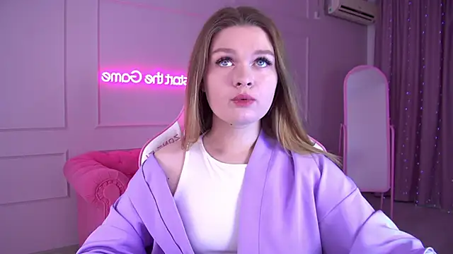 CrystalLyons online show from 01.30.25