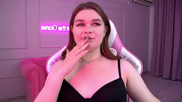 CrystalLyons online show from 03.09.25