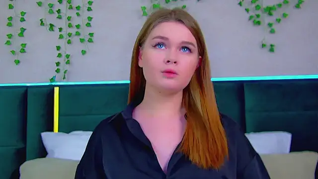 CrystalLyons online show from 03.12.25