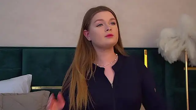 CrystalLyons online show from 02.02.26