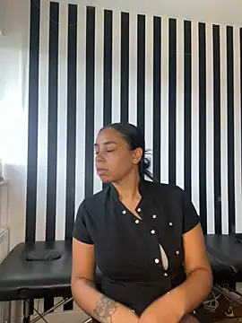 Snapshot of bigbootyjayda chatting on 12.17.24 bigbootyjayda online show from 12.17.24