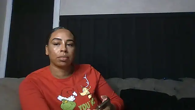 Snapshot of bigbootyjayda chatting on 12.21.24 bigbootyjayda online show from 12.21.24