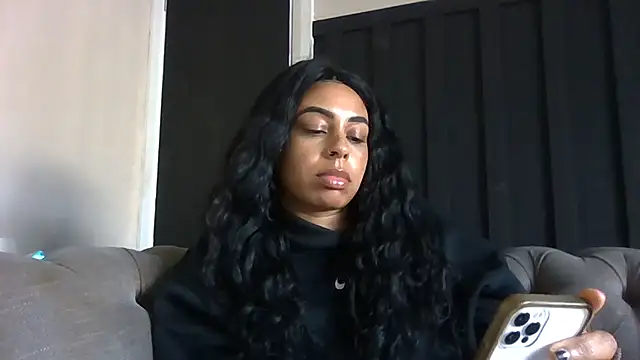 Snapshot of bigbootyjayda chatting on 01.24.25 bigbootyjayda online show from 01.24.25