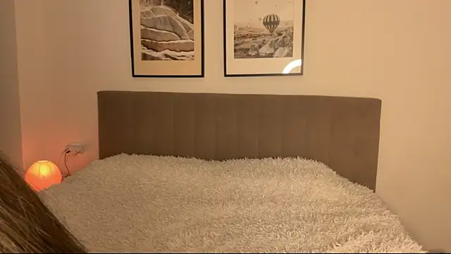 aryamirelle online show from 11.12.25