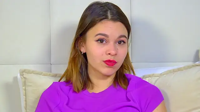 Snapshot of PollyLanders chatting on 01.23.25 PollyLanders online show from 01.23.25